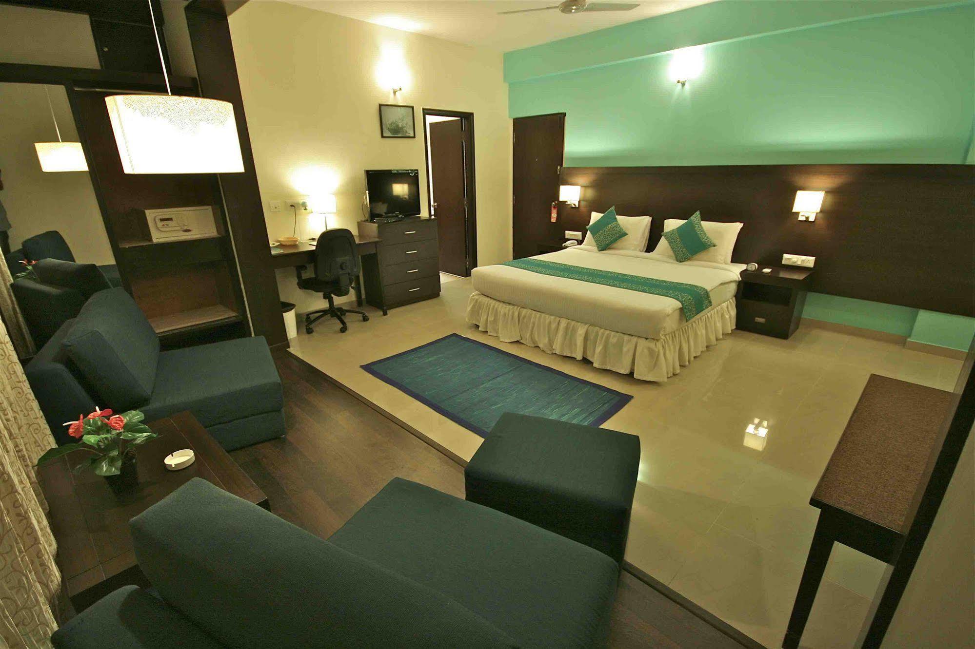 Treebo Trend Sterling Suites Inn Bangalore Esterno foto