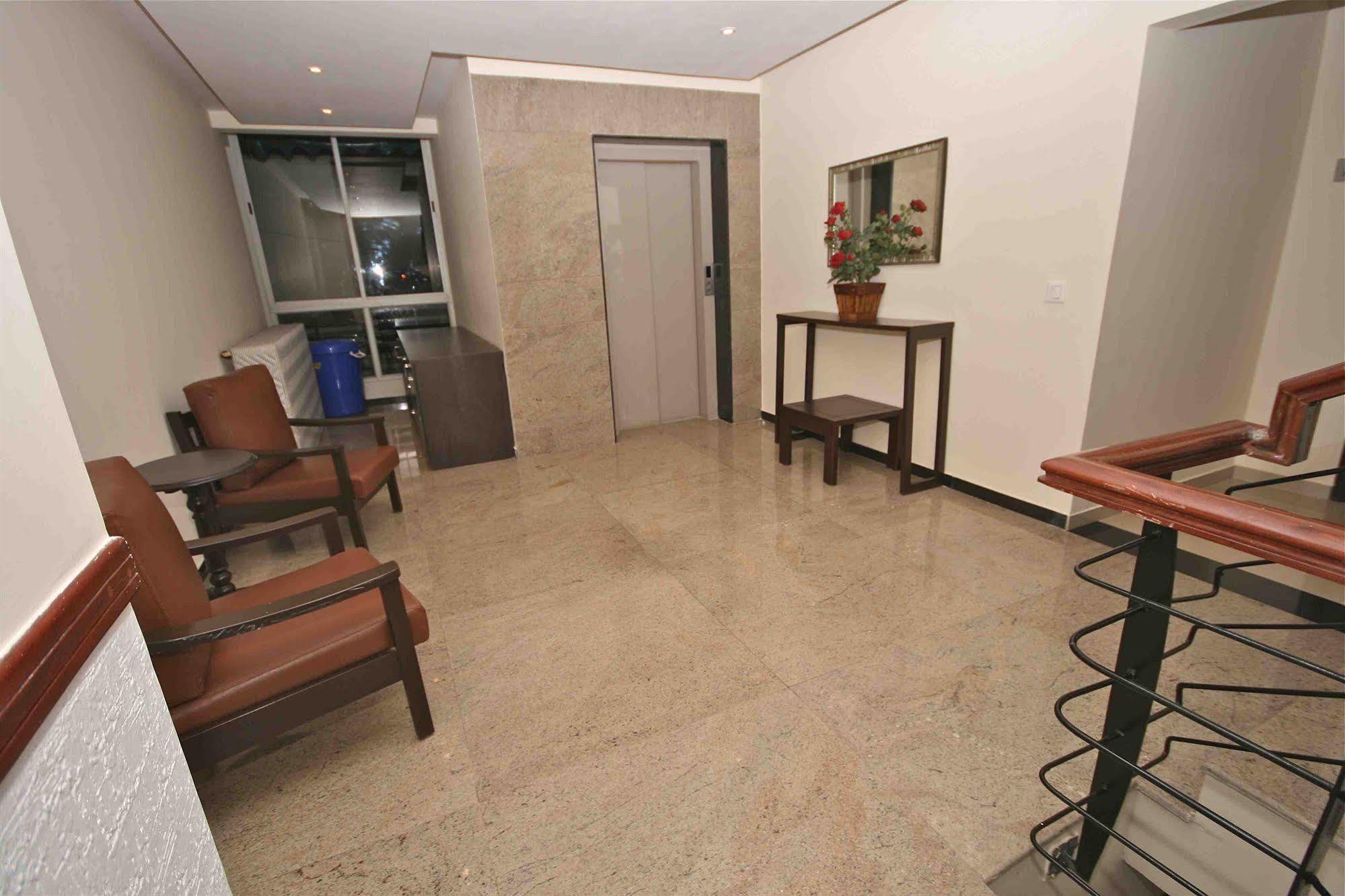 Treebo Trend Sterling Suites Inn Bangalore Esterno foto