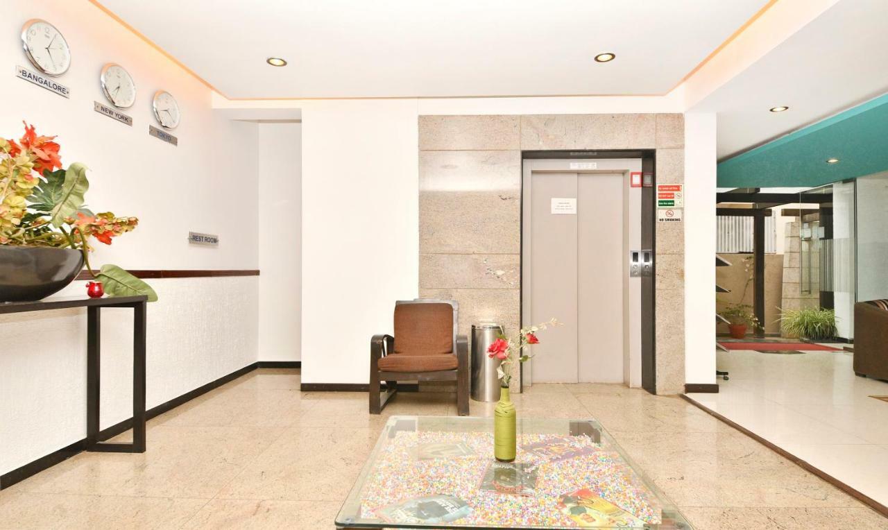 Treebo Trend Sterling Suites Inn Bangalore Esterno foto