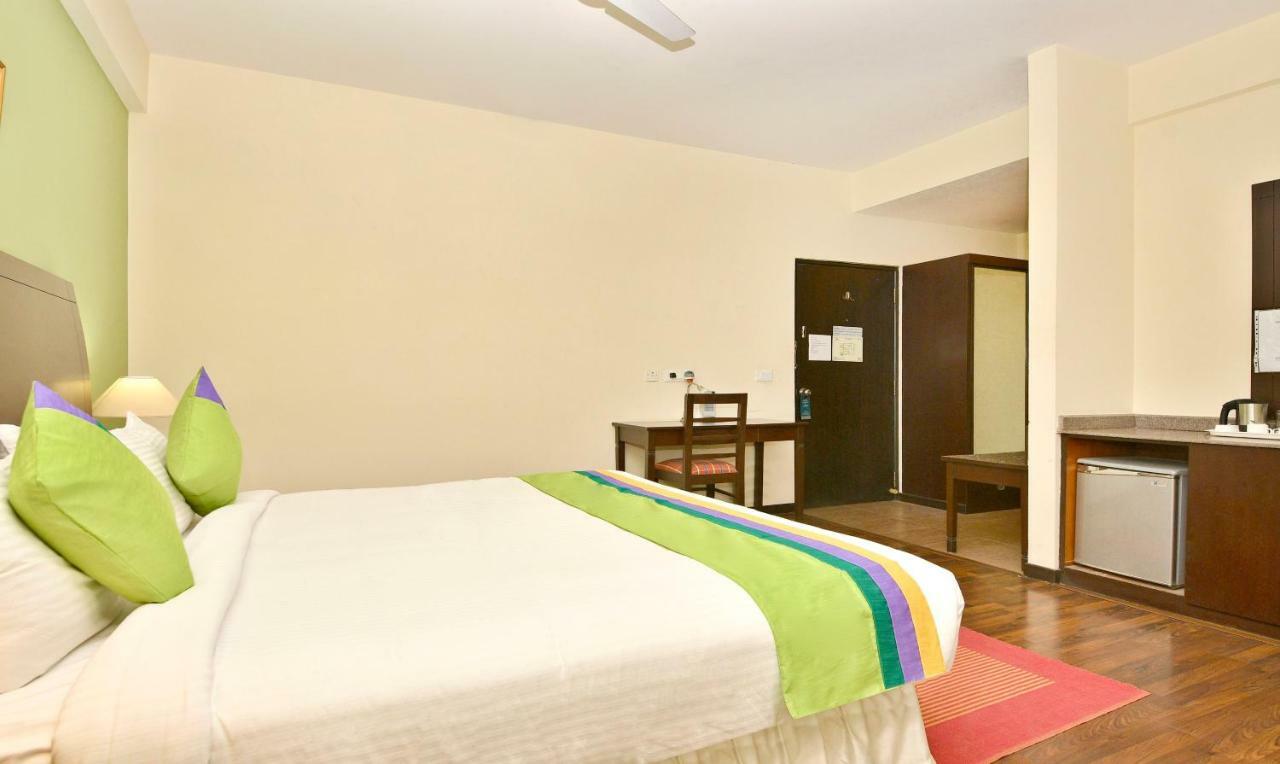Treebo Trend Sterling Suites Inn Bangalore Esterno foto