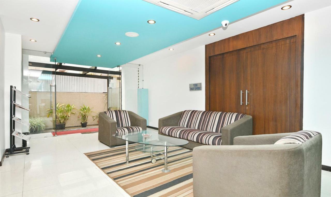 Treebo Trend Sterling Suites Inn Bangalore Esterno foto